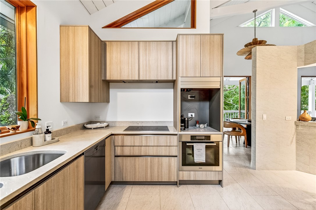 9415 Periwinkle Drive