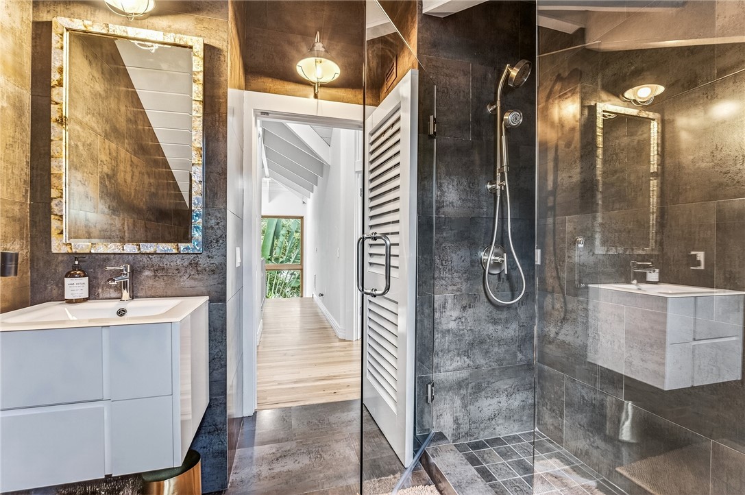 9415 Periwinkle Drive