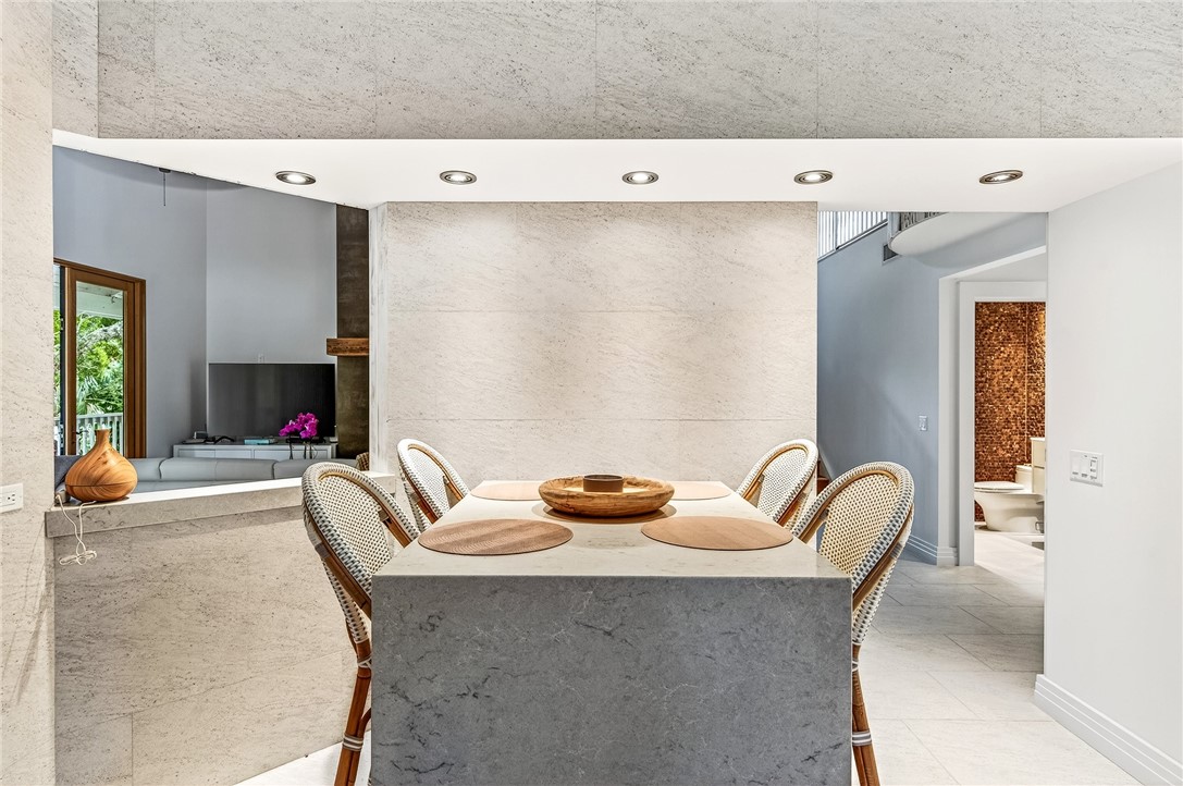 9415 Periwinkle Drive