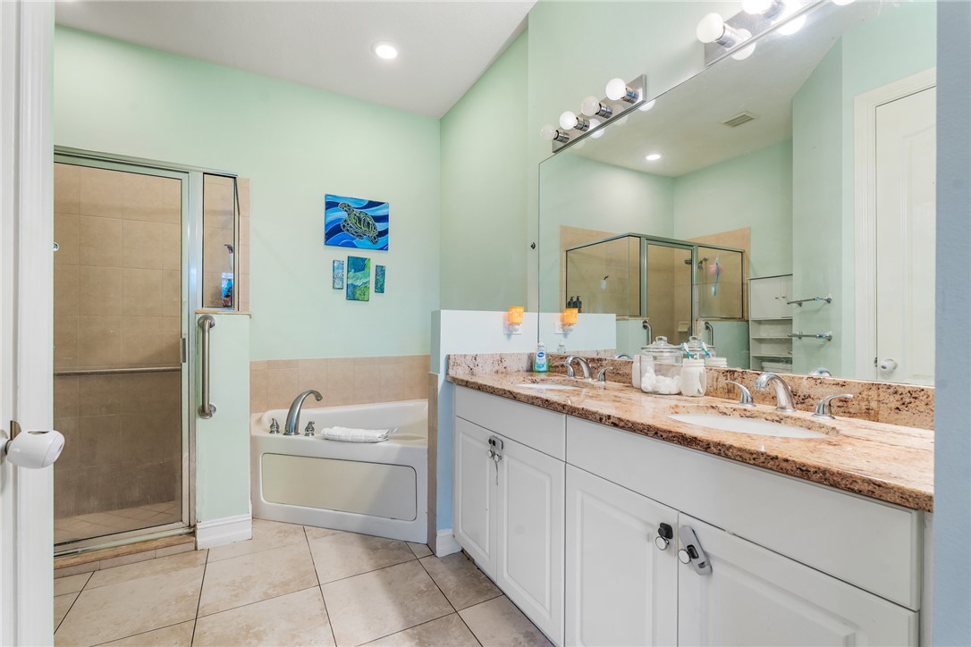 1855 Bridgepointe Circle 23