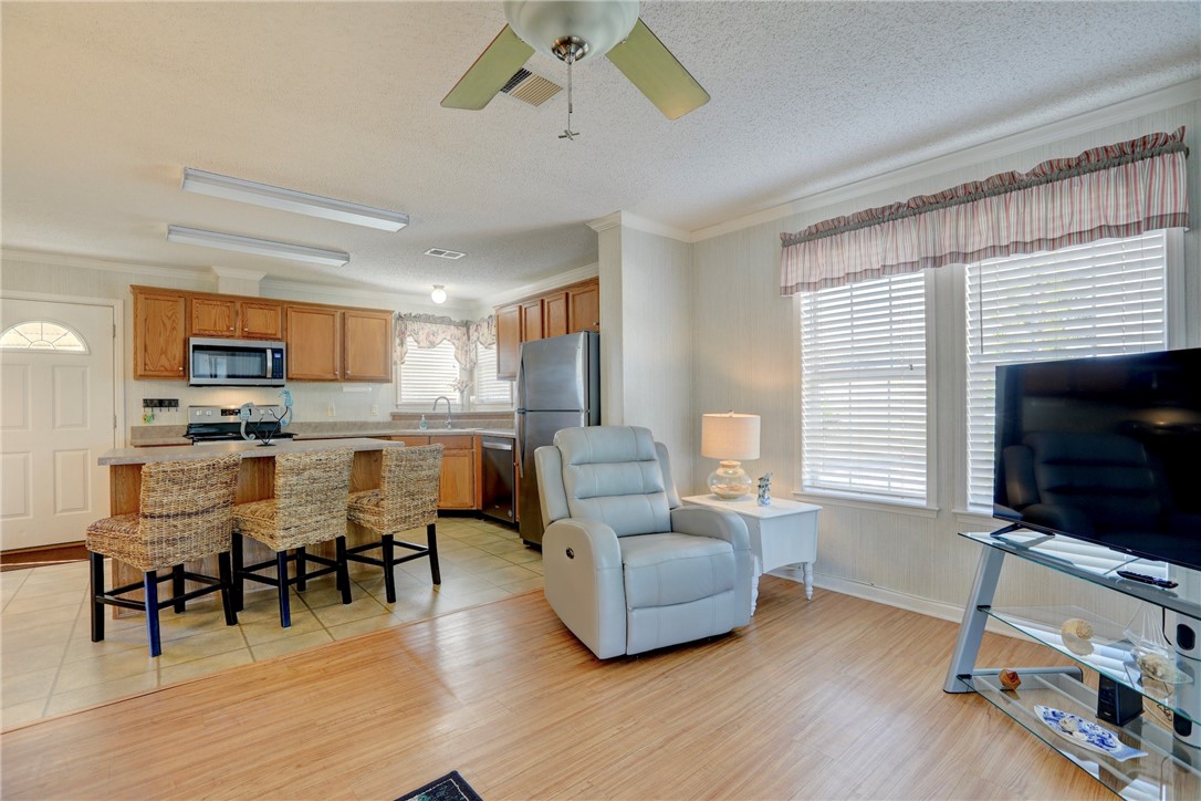 9755 61st Terrace