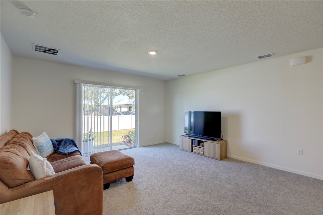 938 Clearmont Street