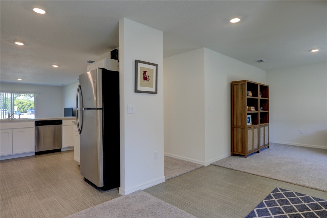 938 Clearmont Street