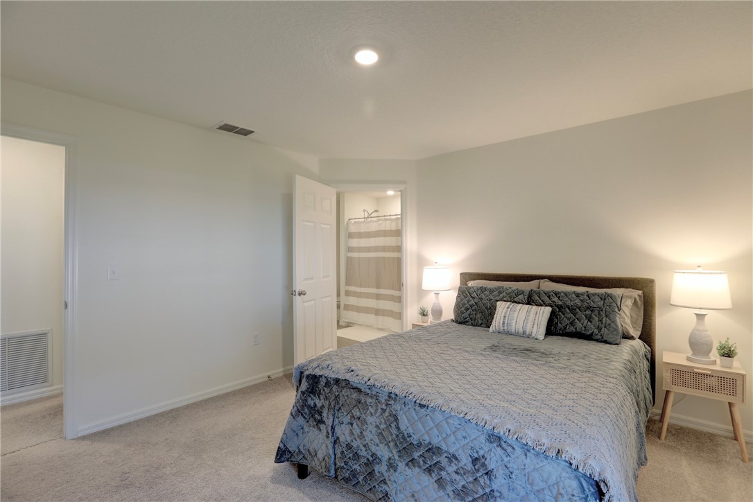 938 Clearmont Street