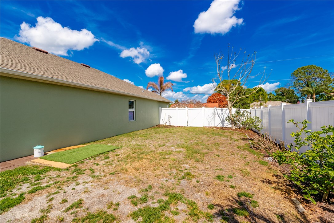 123 Larchmont Terrace