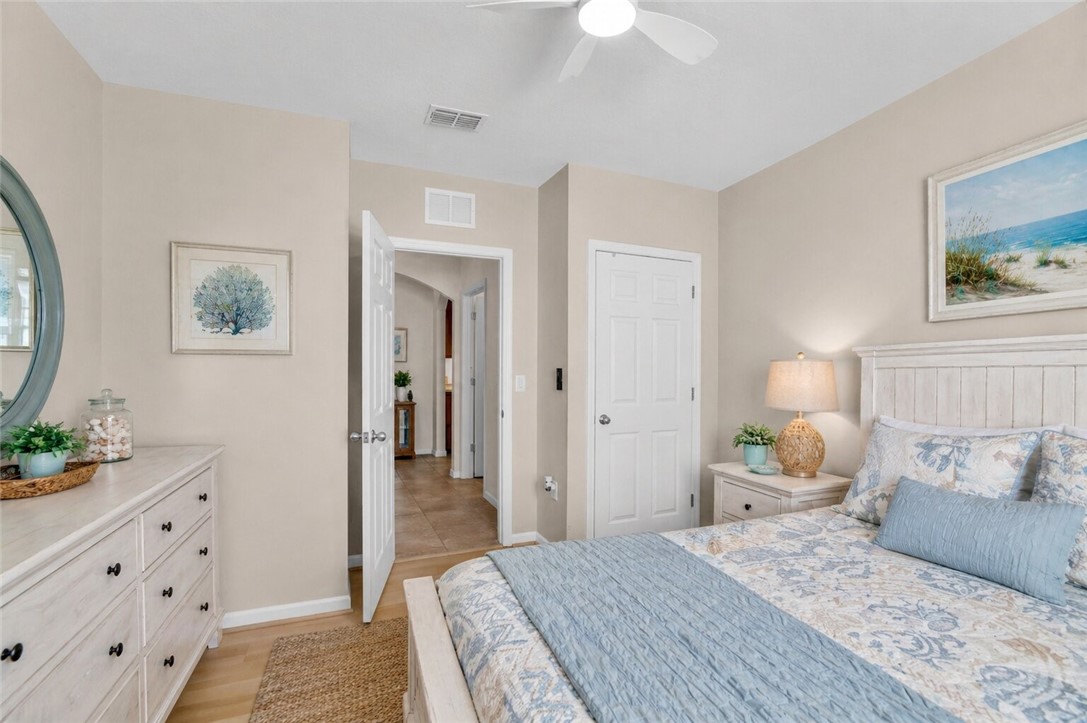 123 Larchmont Terrace