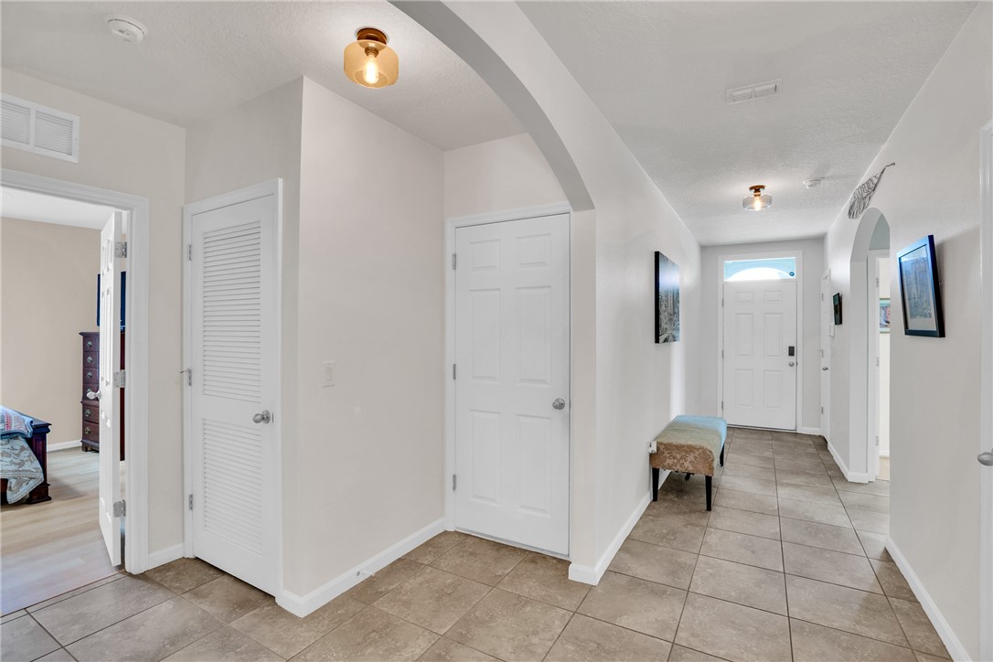 123 Larchmont Terrace