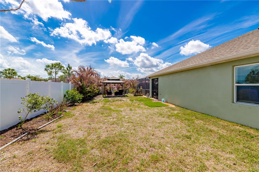 123 Larchmont Terrace