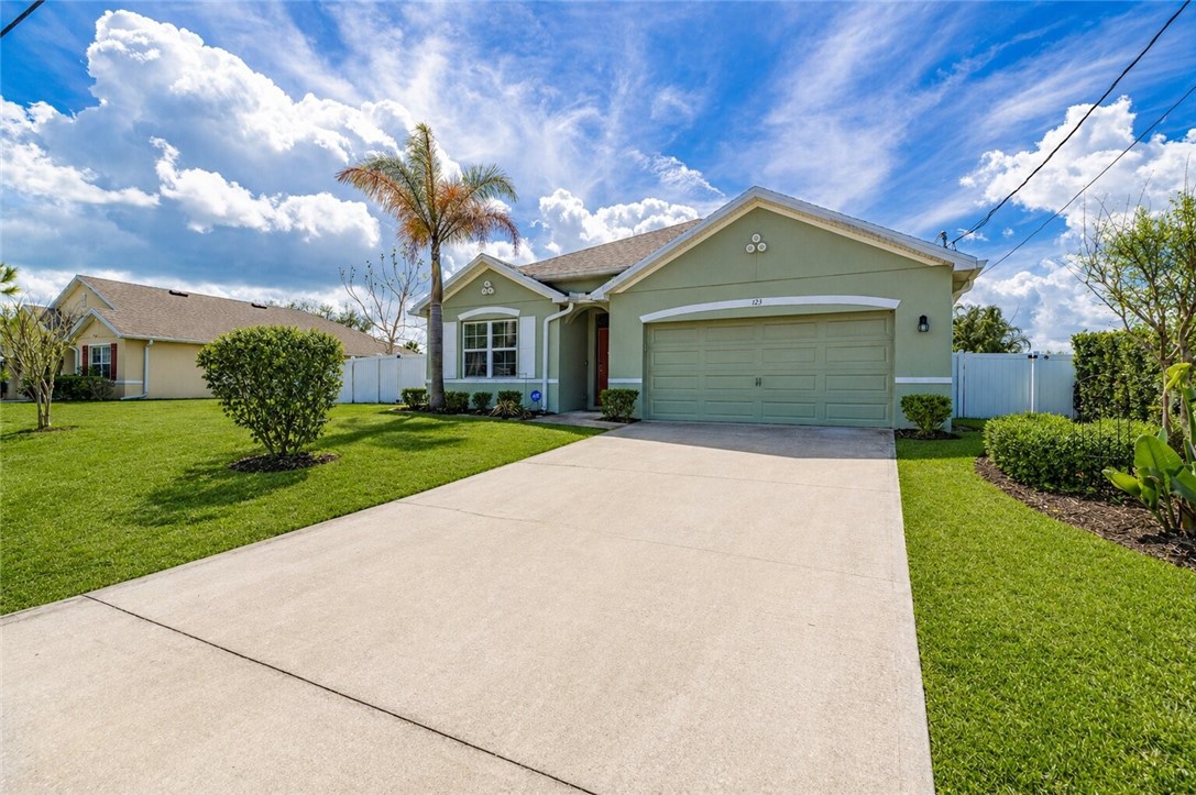 123 Larchmont Terrace