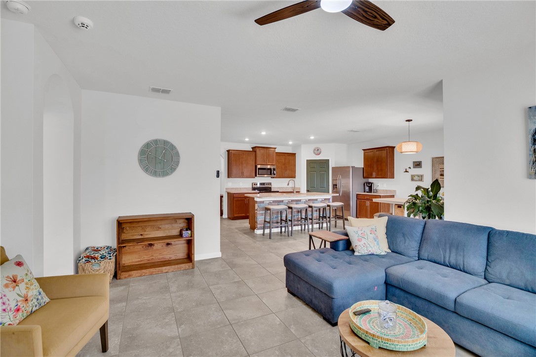 123 Larchmont Terrace