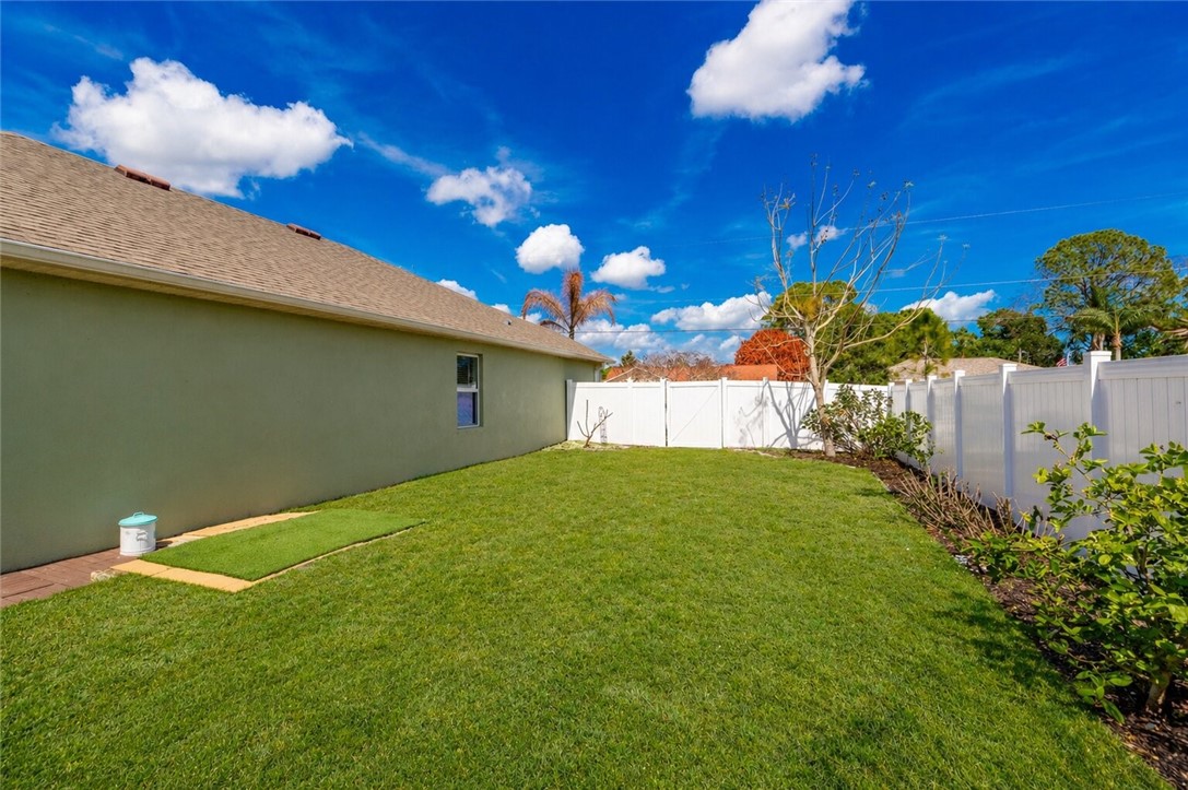 123 Larchmont Terrace