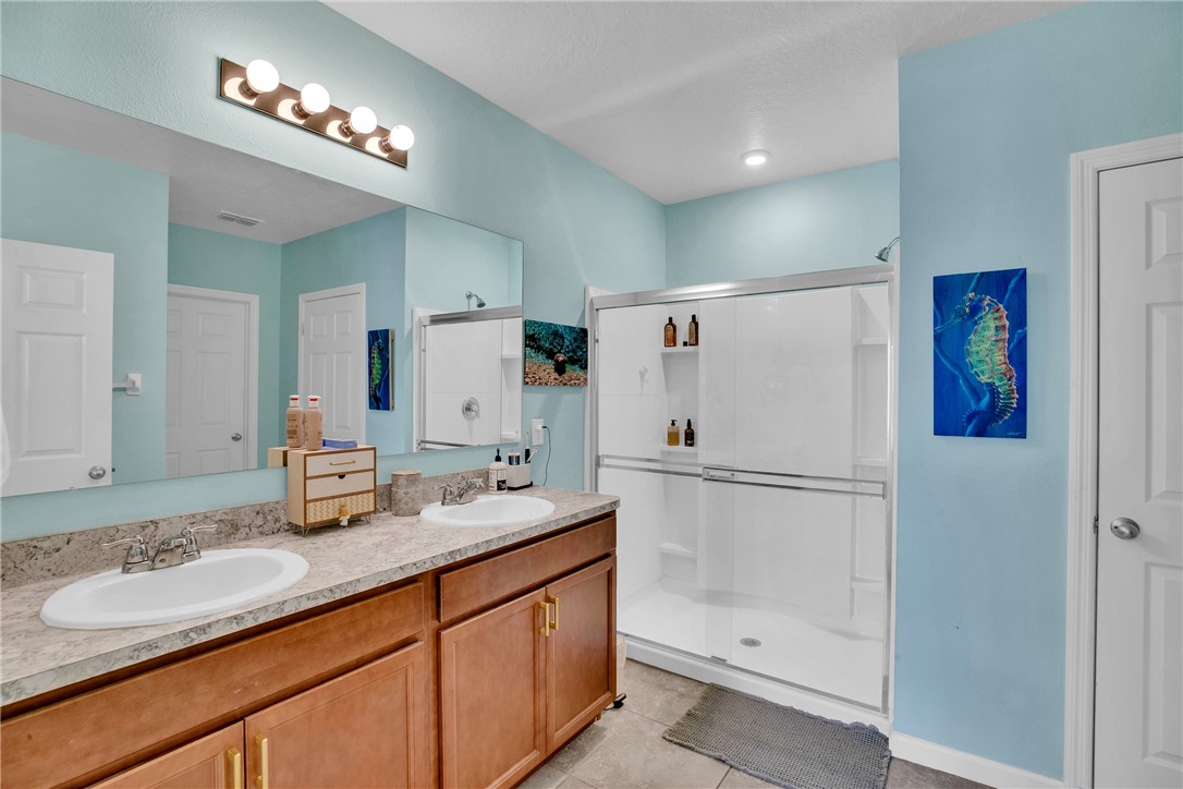 123 Larchmont Terrace