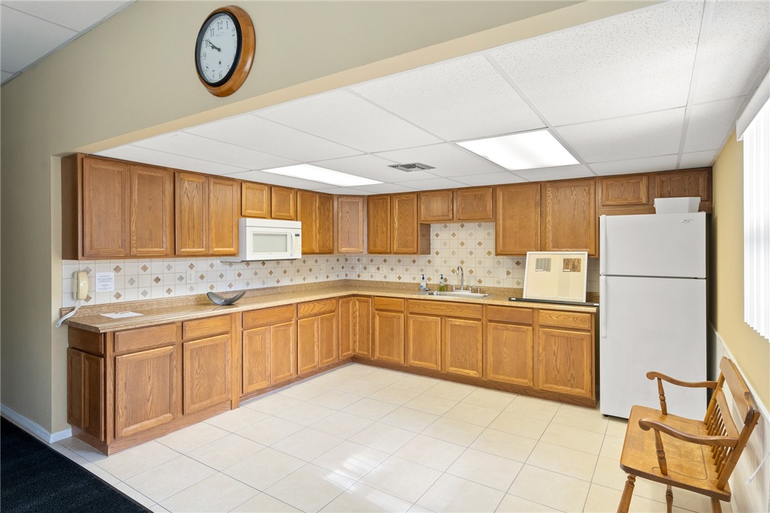 1166 6th Avenue 2D