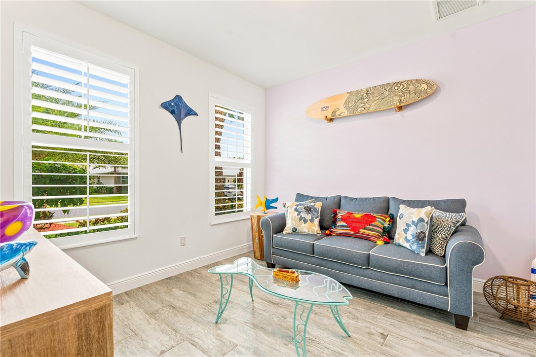 3929 Shoreside Drive