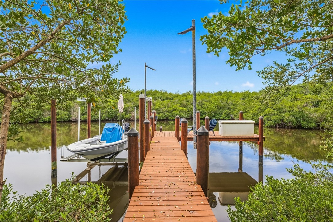 3929 Shoreside Drive