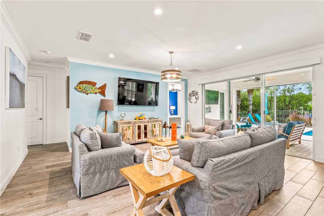 3929 Shoreside Drive