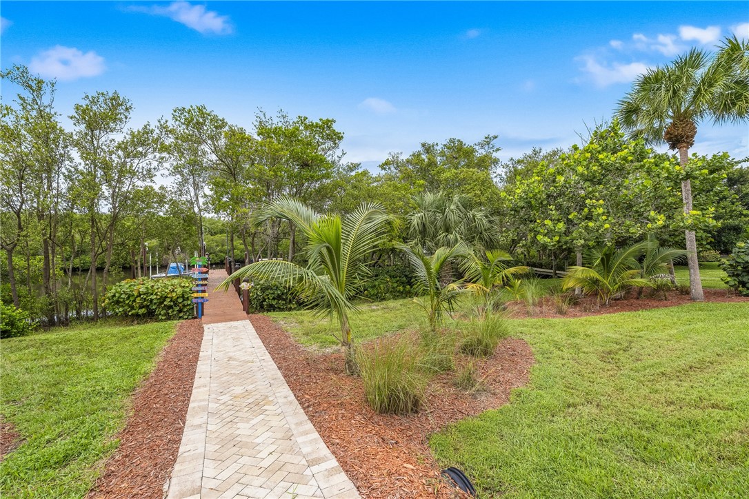 3929 Shoreside Drive