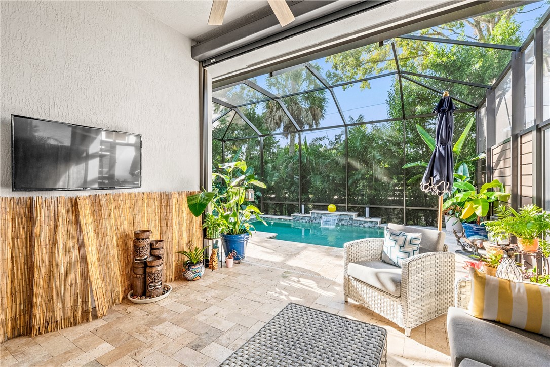 4127 Lucaya Pointe Way