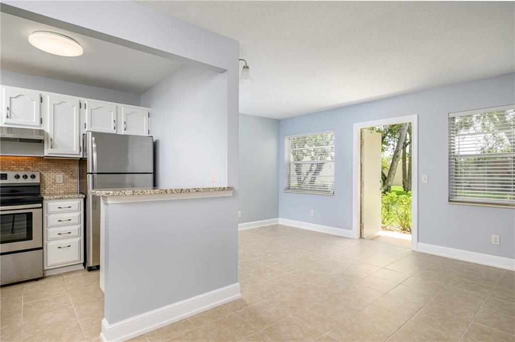 44 Vista Gardens Trail 104