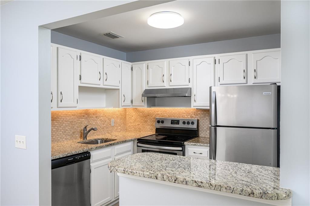 44 Vista Gardens Trail 104