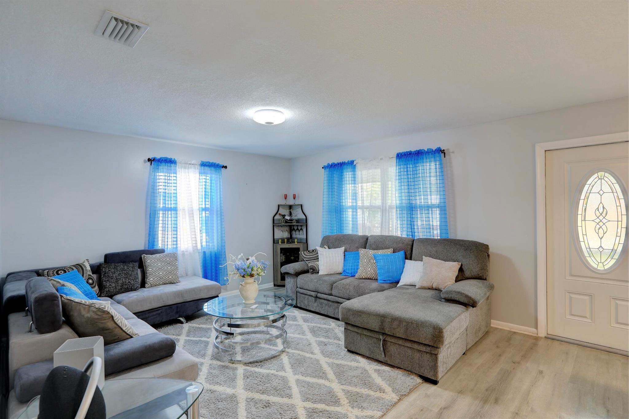 1594 Esterbrook Lane