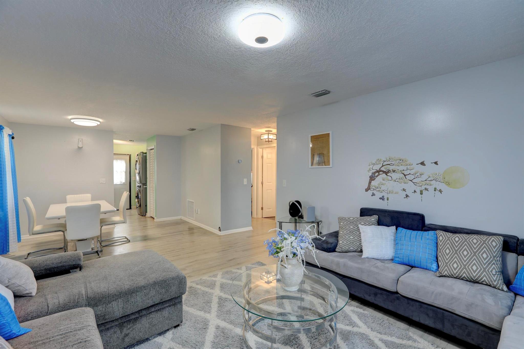 1594 Esterbrook Lane