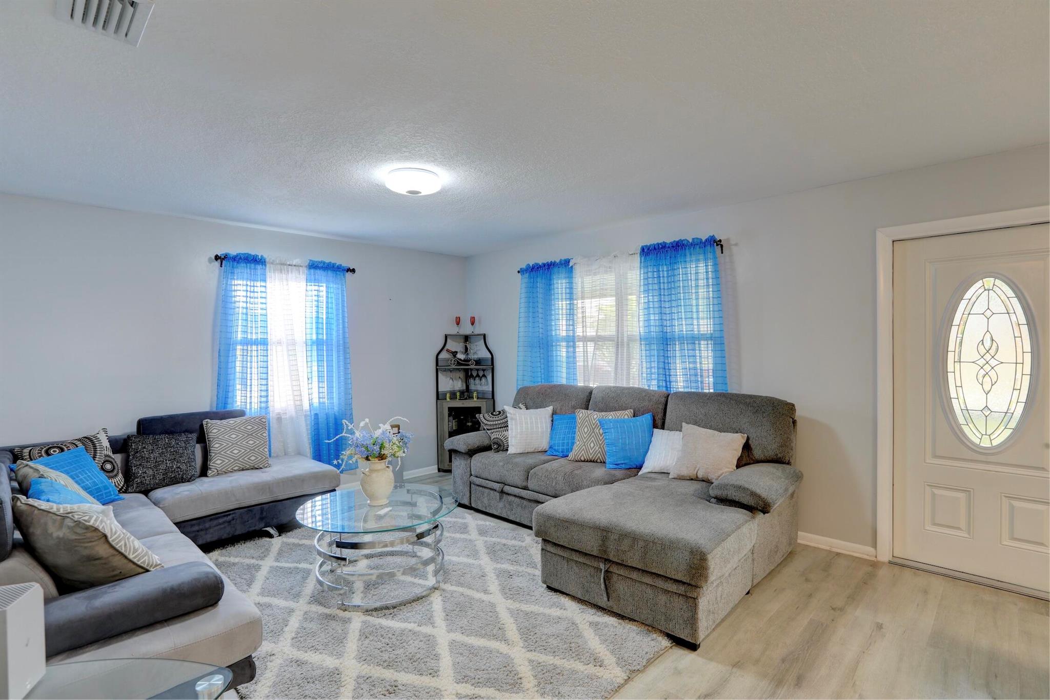 1594 Esterbrook Lane