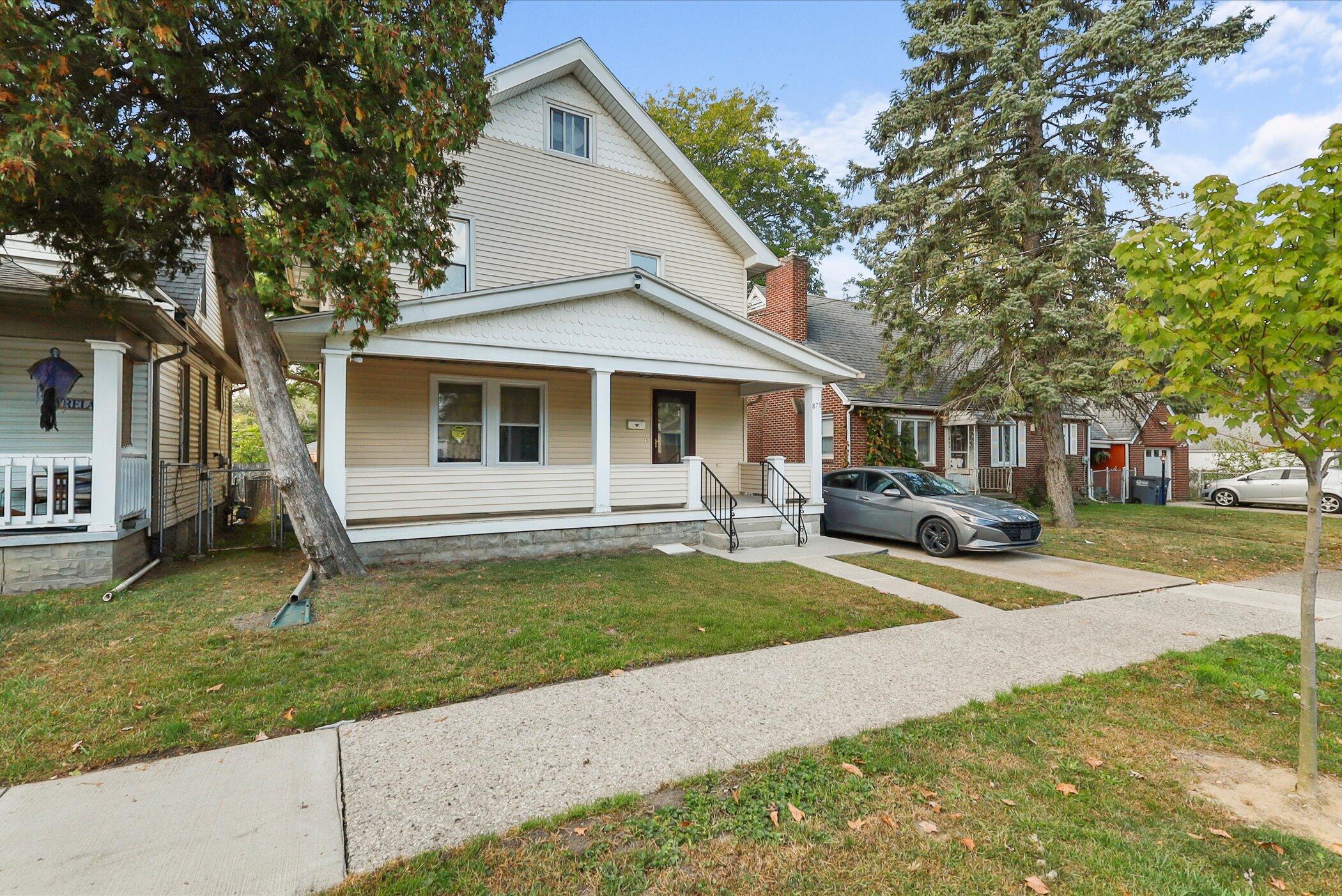 870 National Avenue