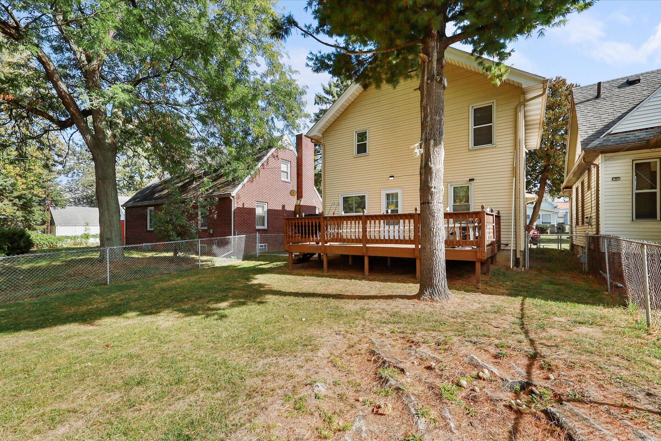870 National Avenue