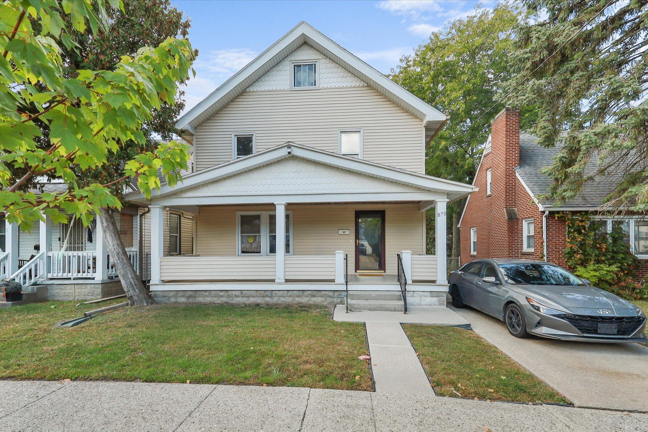870 National Avenue