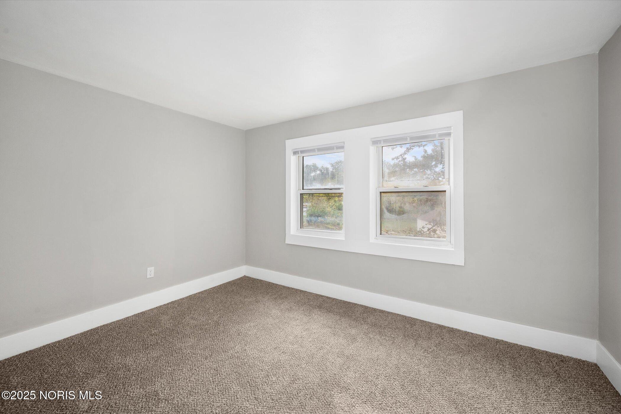 1207 E Broadway Street