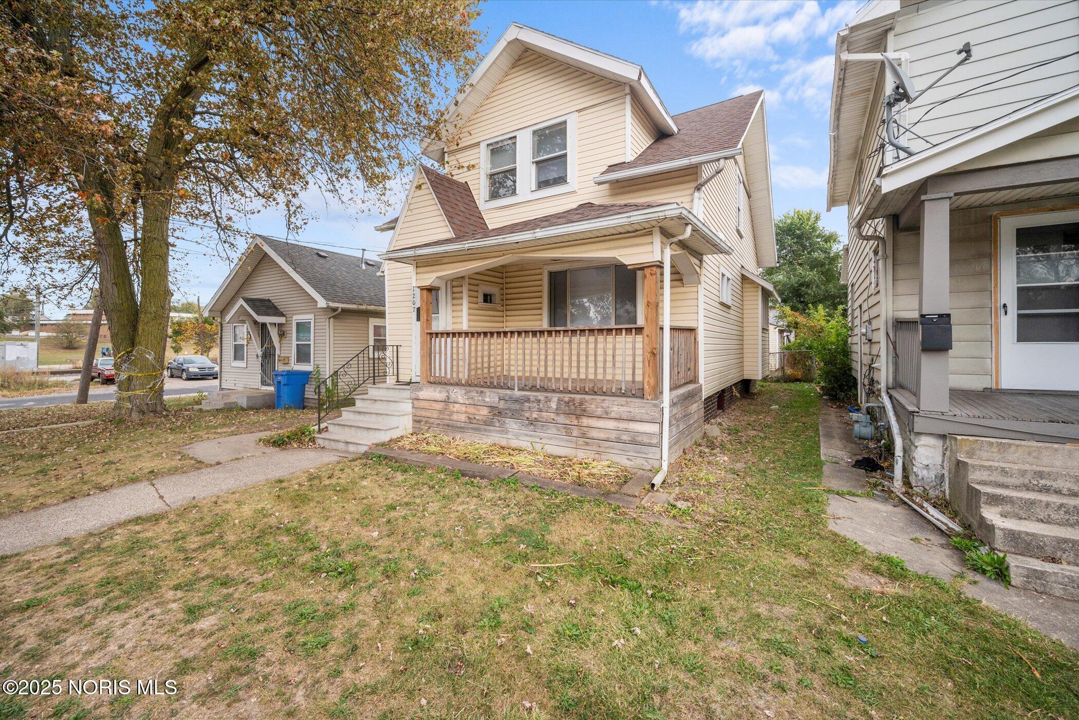 1207 E Broadway Street