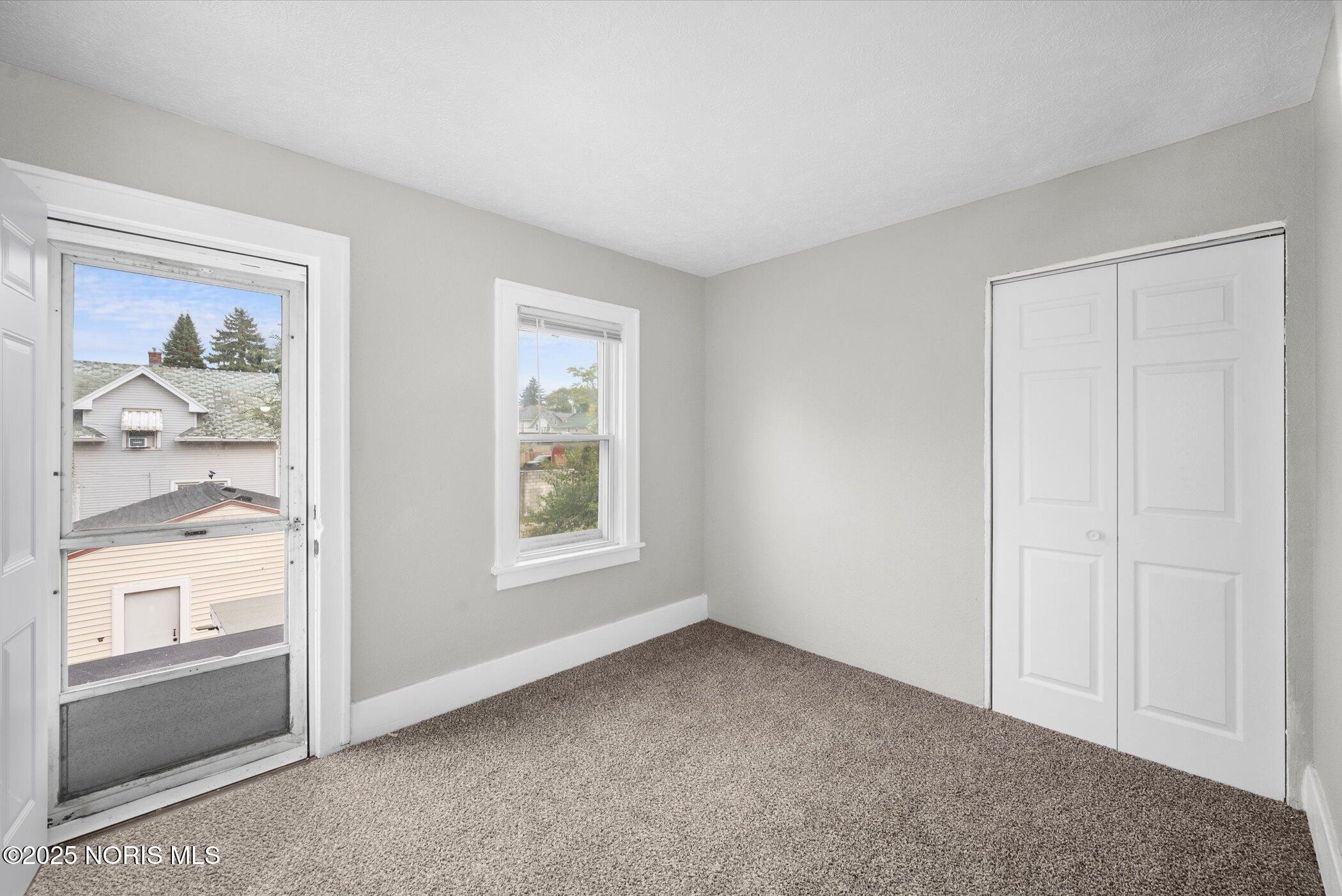 1207 E Broadway Street