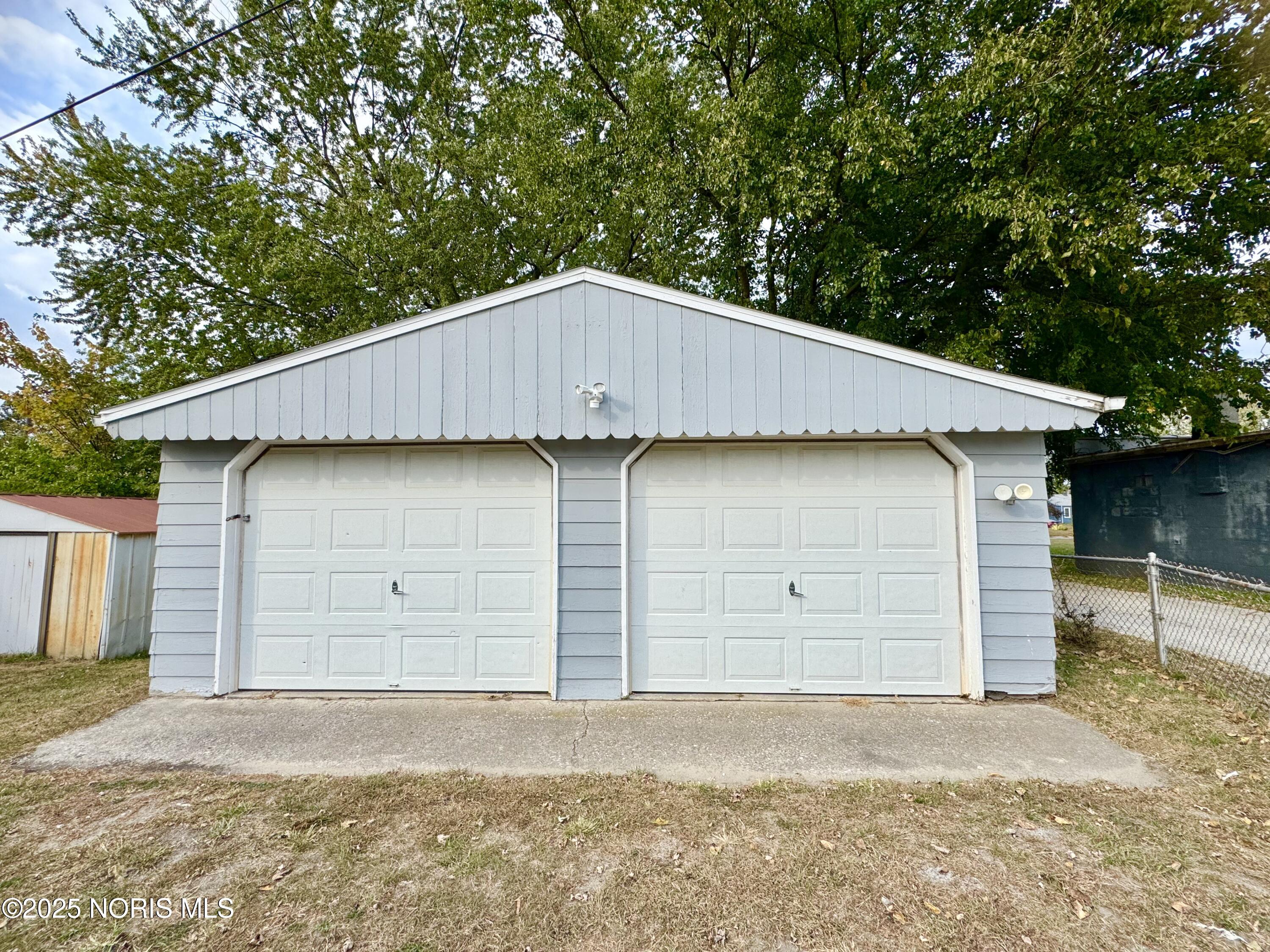 1509 Lakewood Street