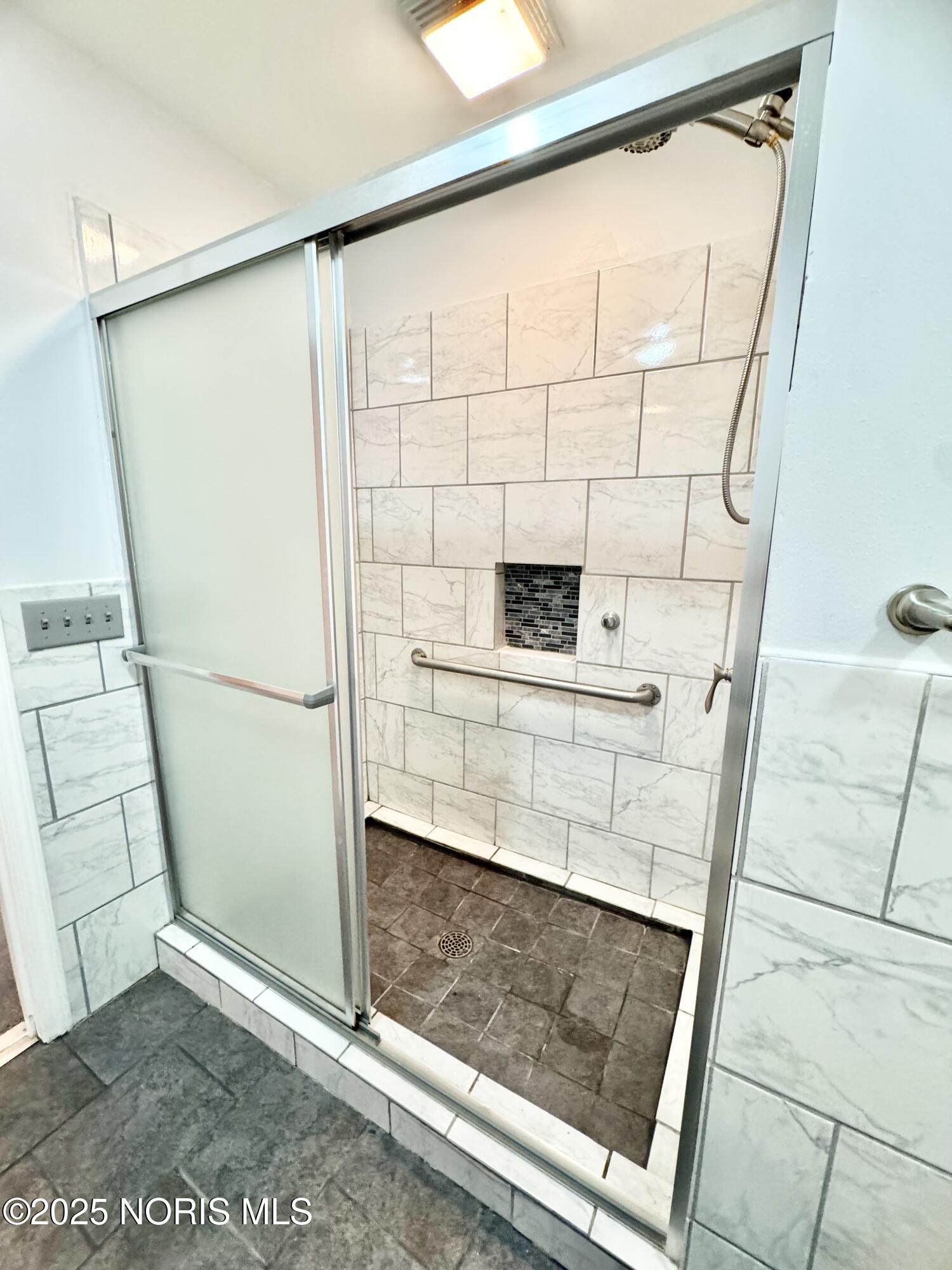 1509 Lakewood Street