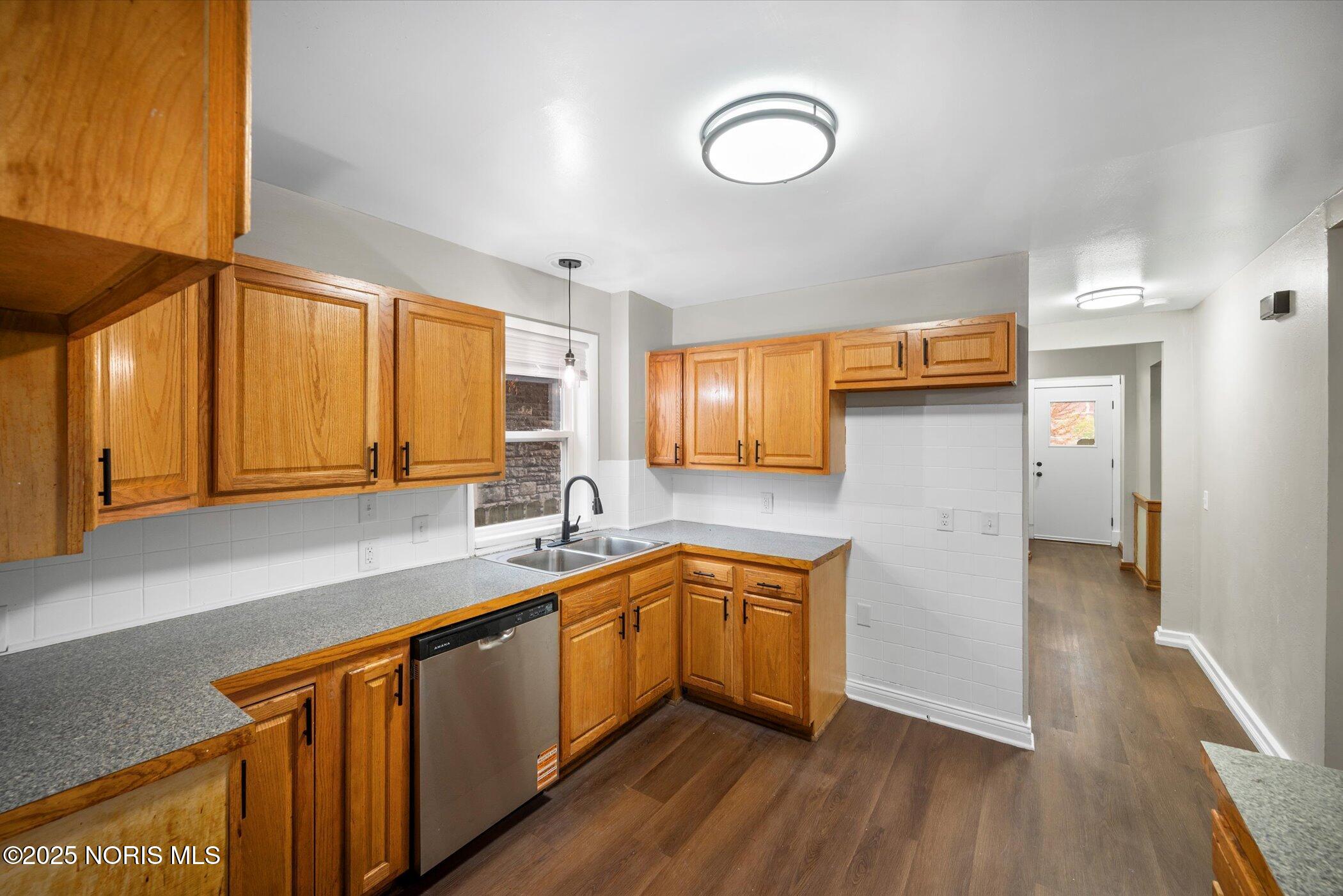 187 E Broadway Street