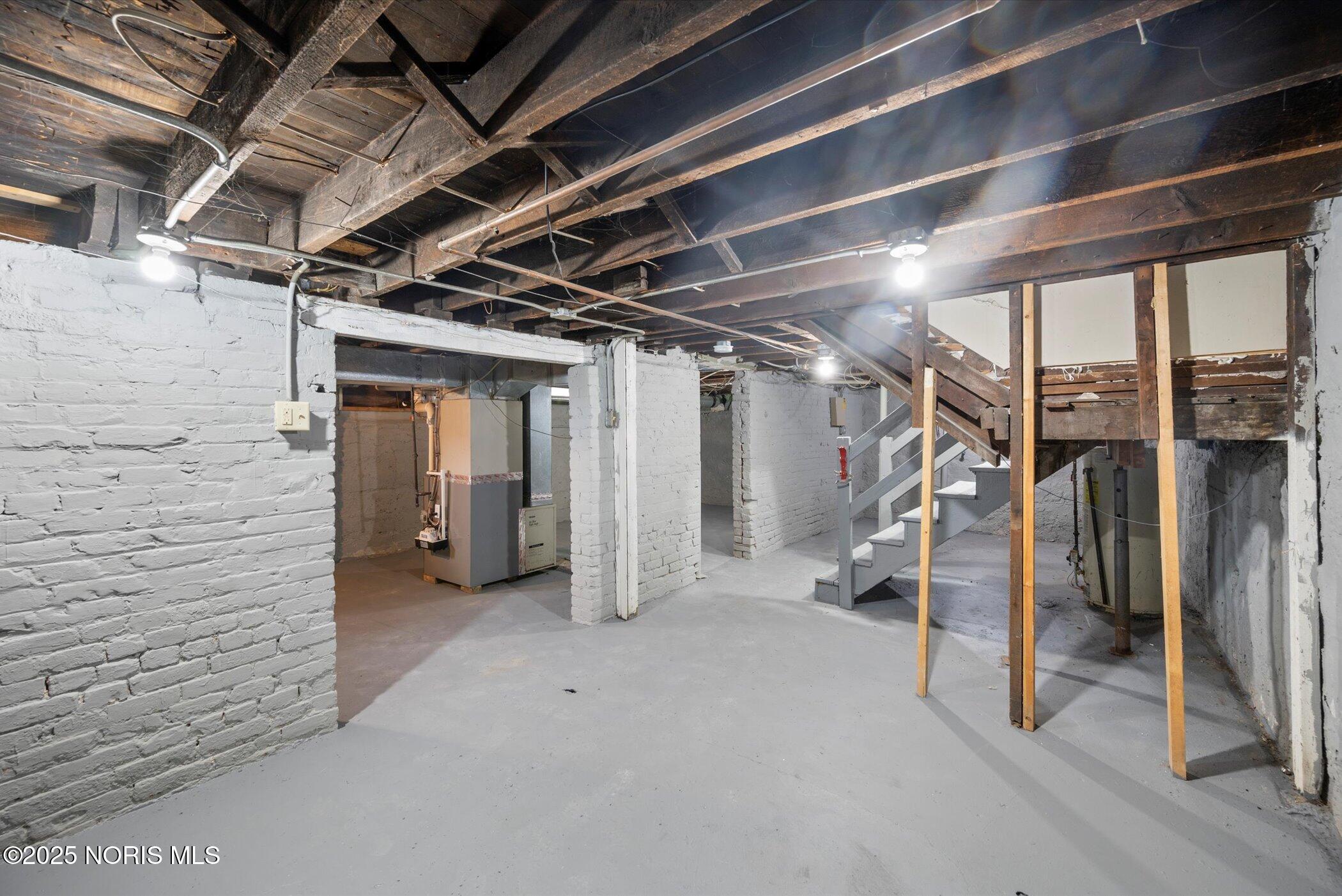 187 E Broadway Street