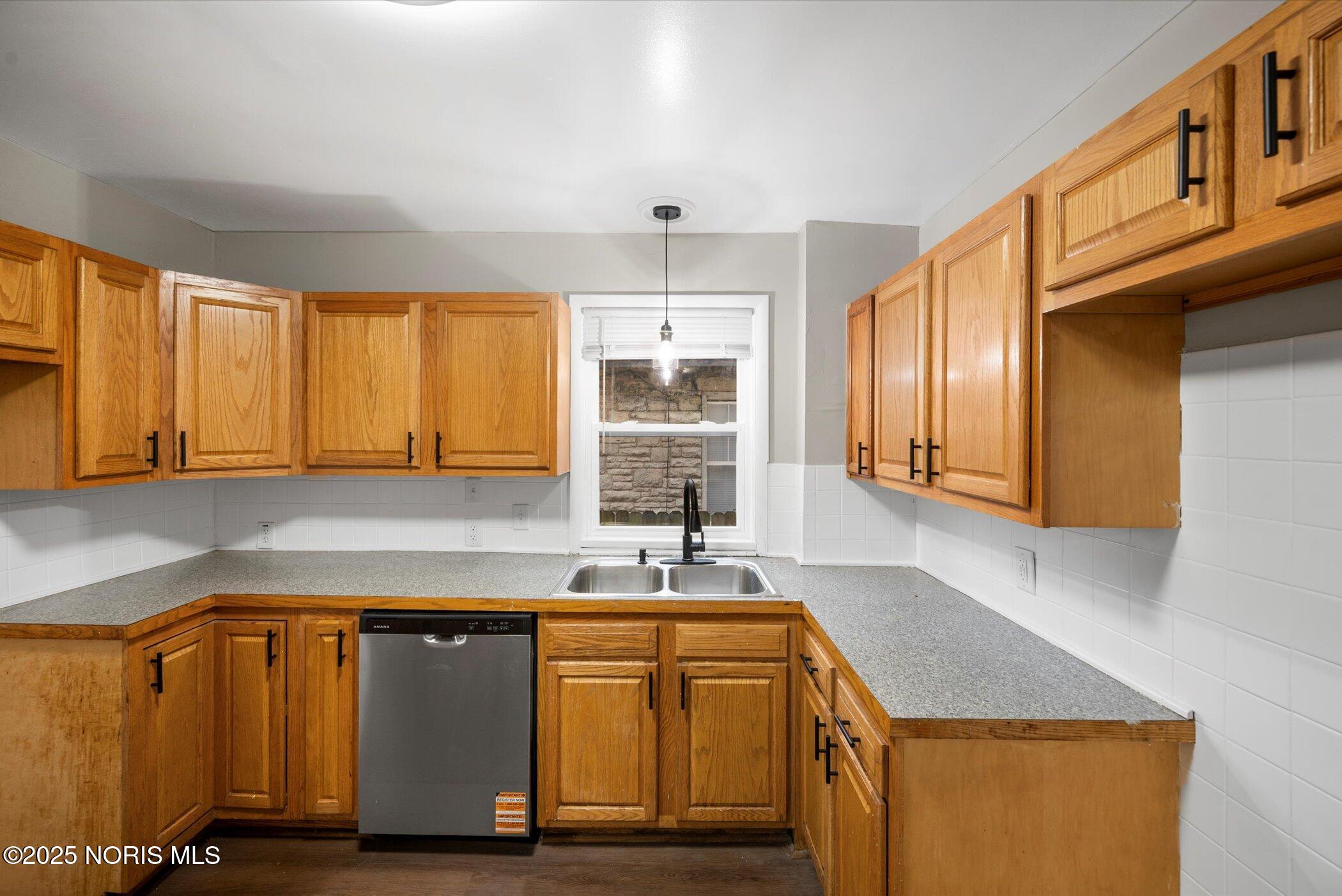 187 E Broadway Street