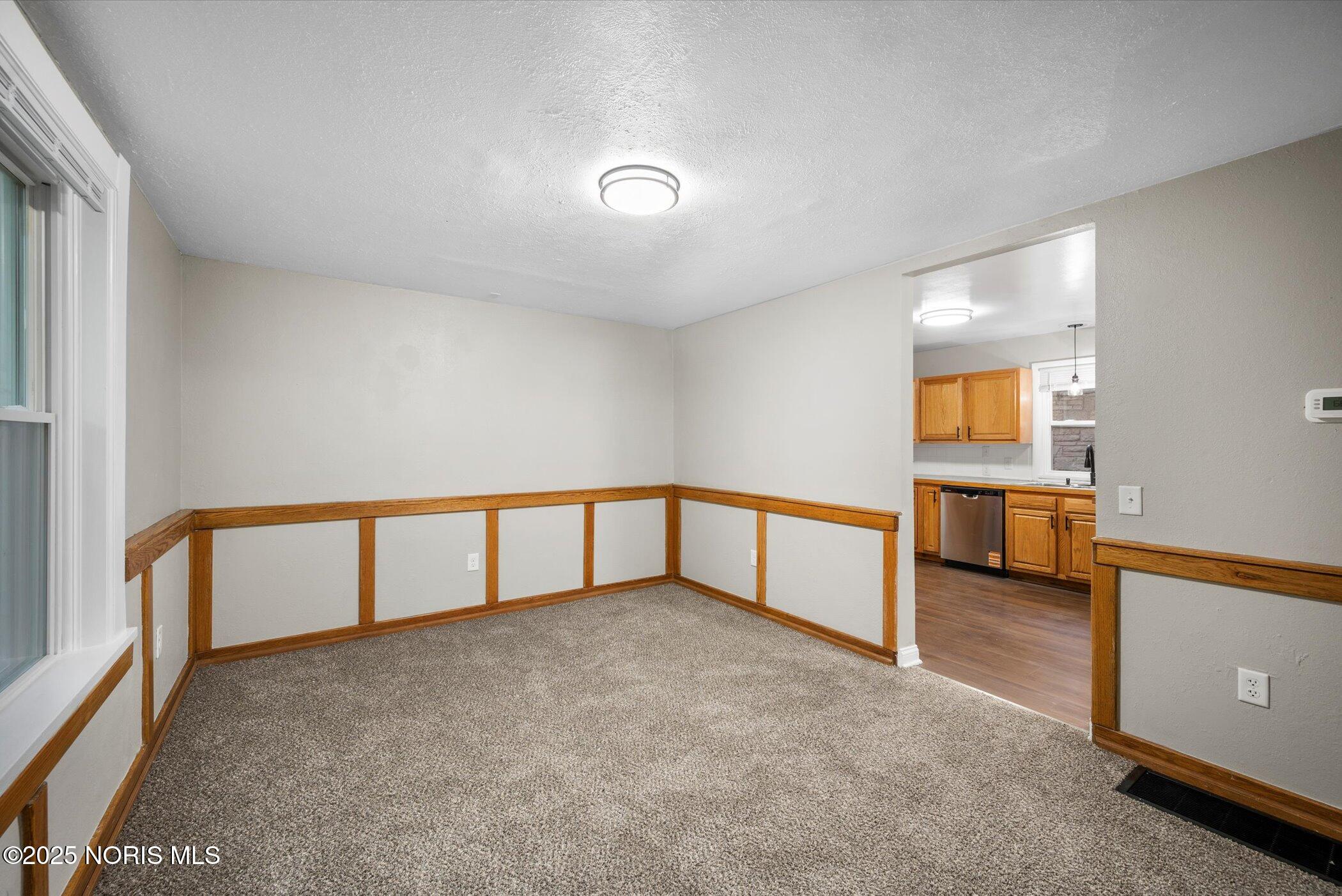 187 E Broadway Street