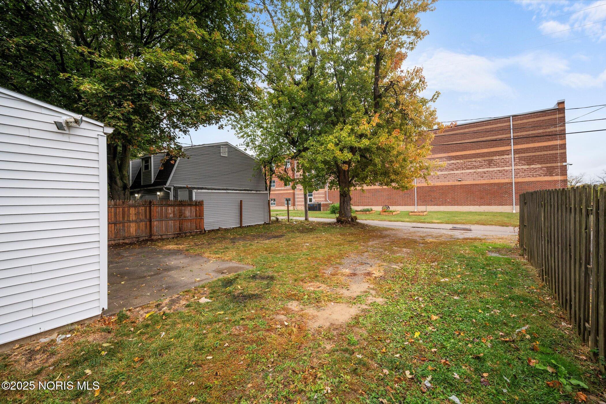 187 E Broadway Street