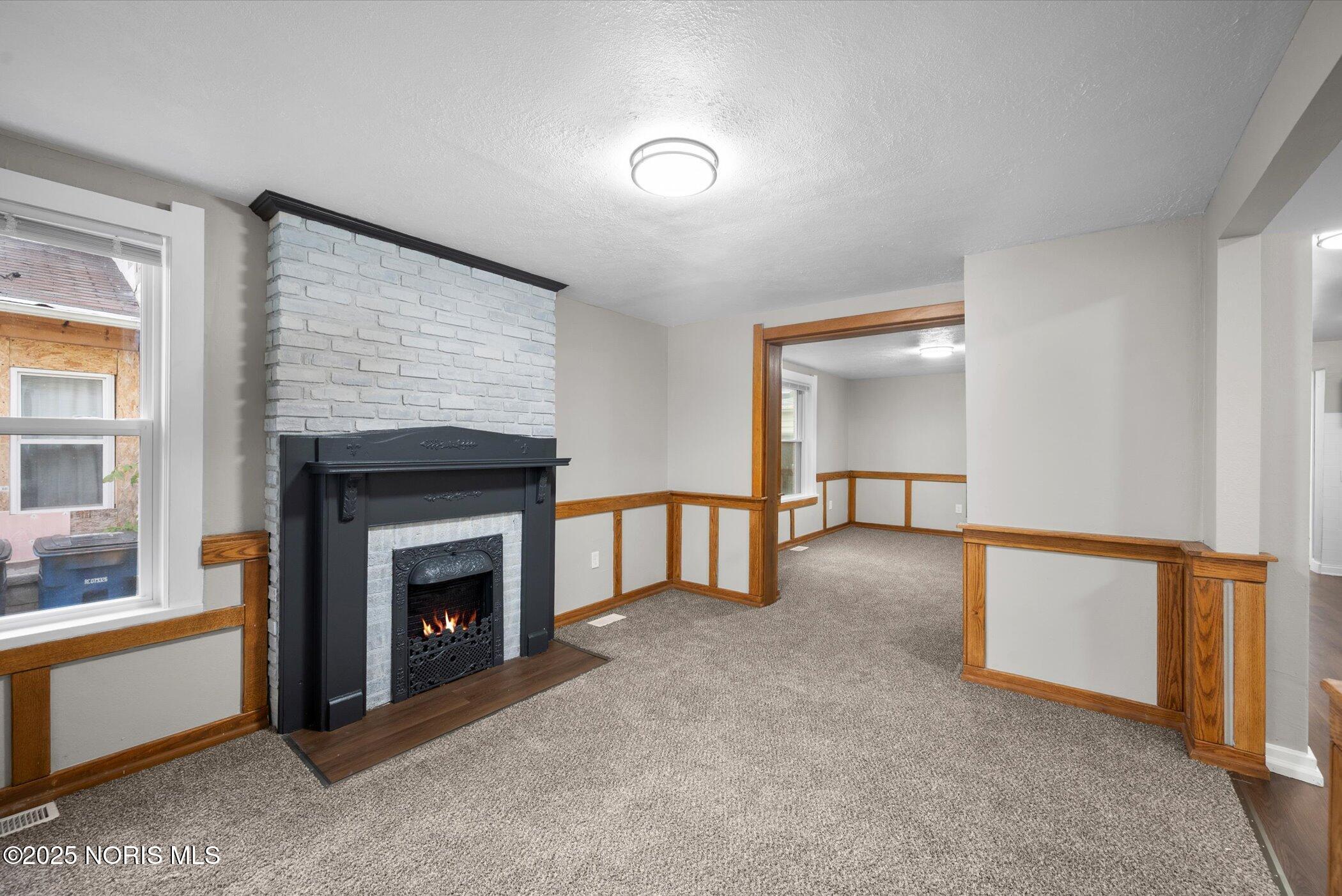 187 E Broadway Street