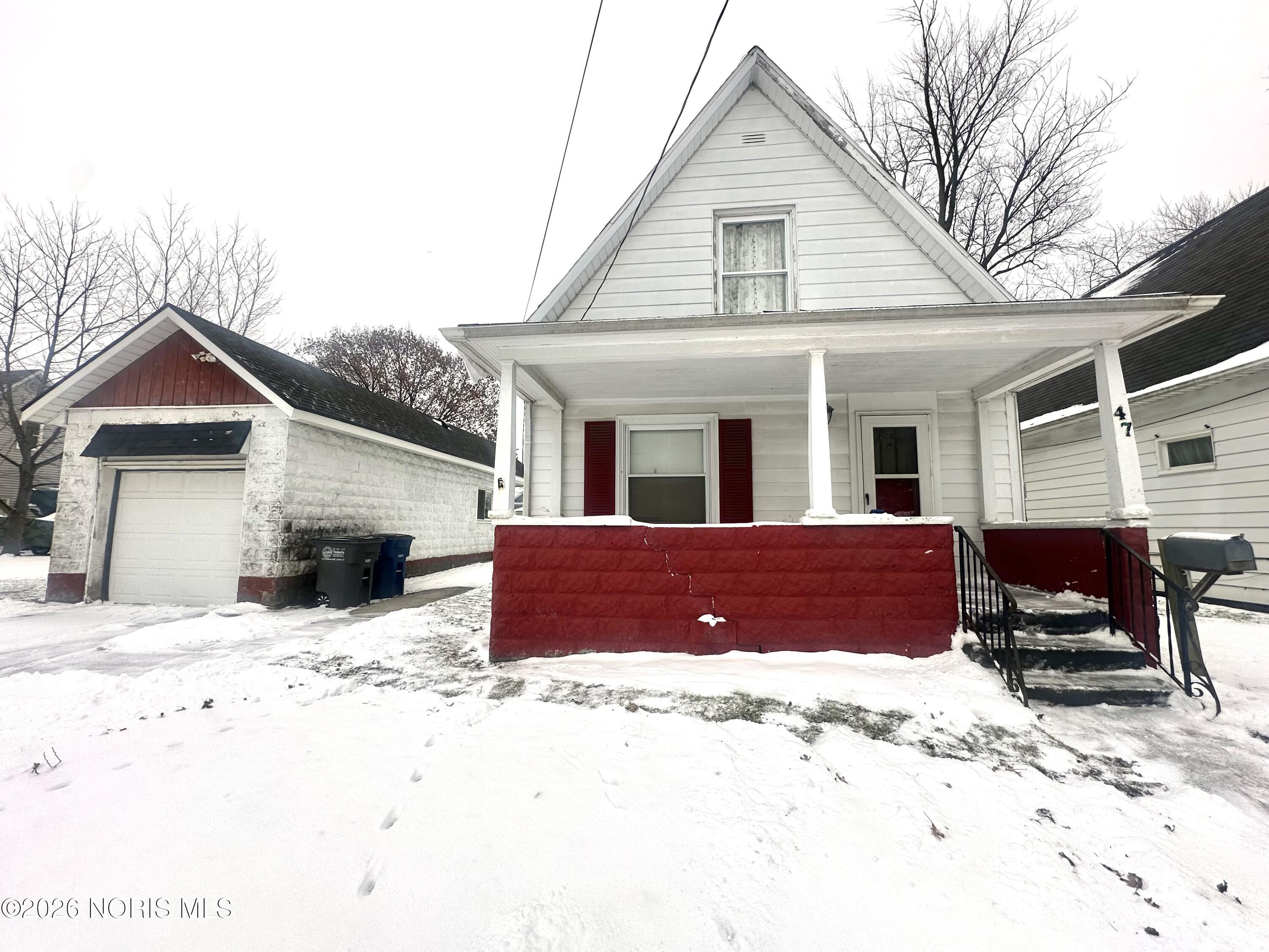 47 E Foulkes Street