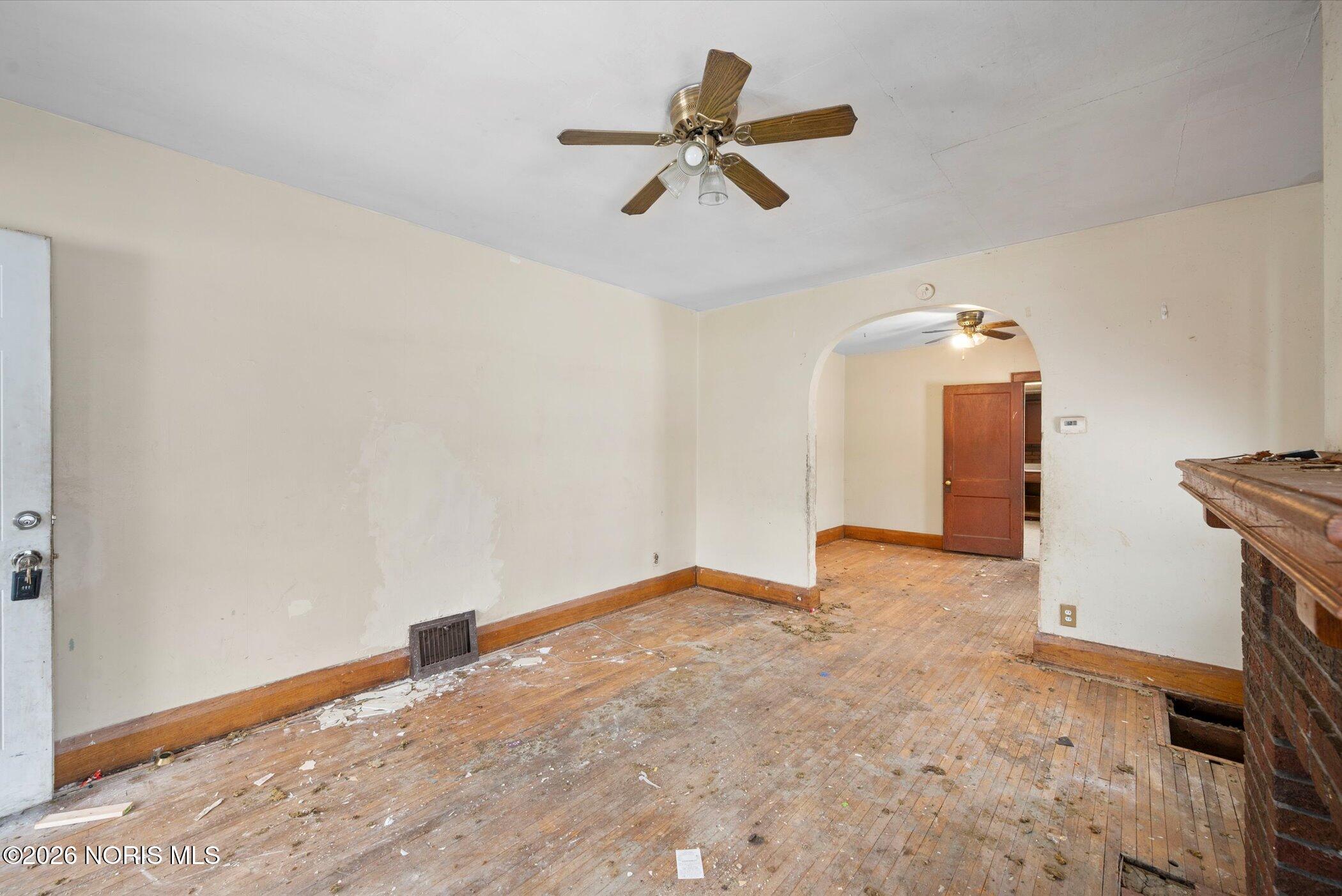 910 Woodward Avenue