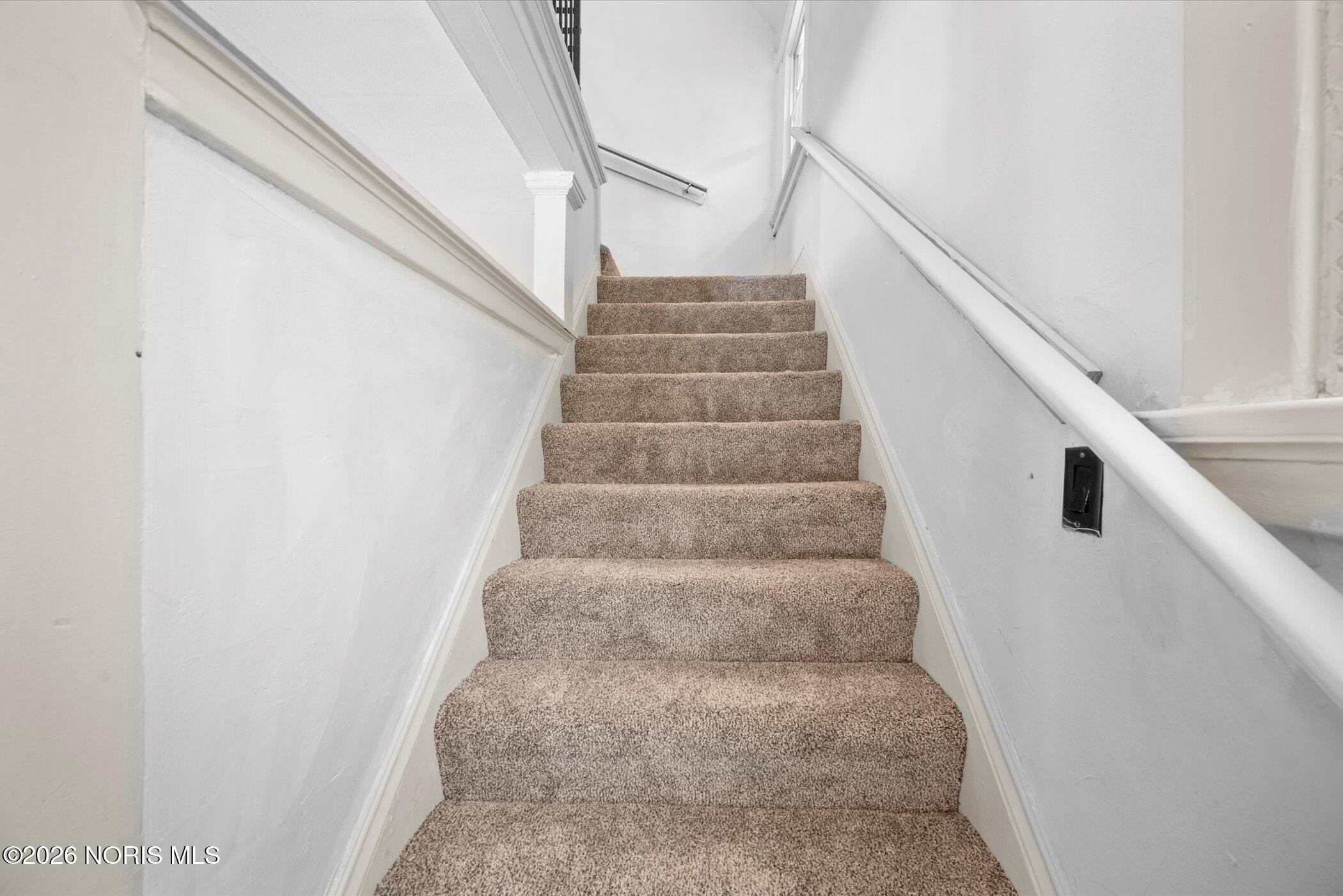 1023 Shadowlawn Drive