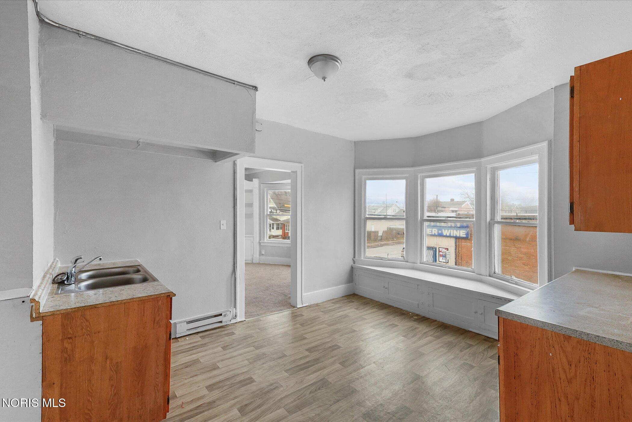 1752 Arlington Avenue