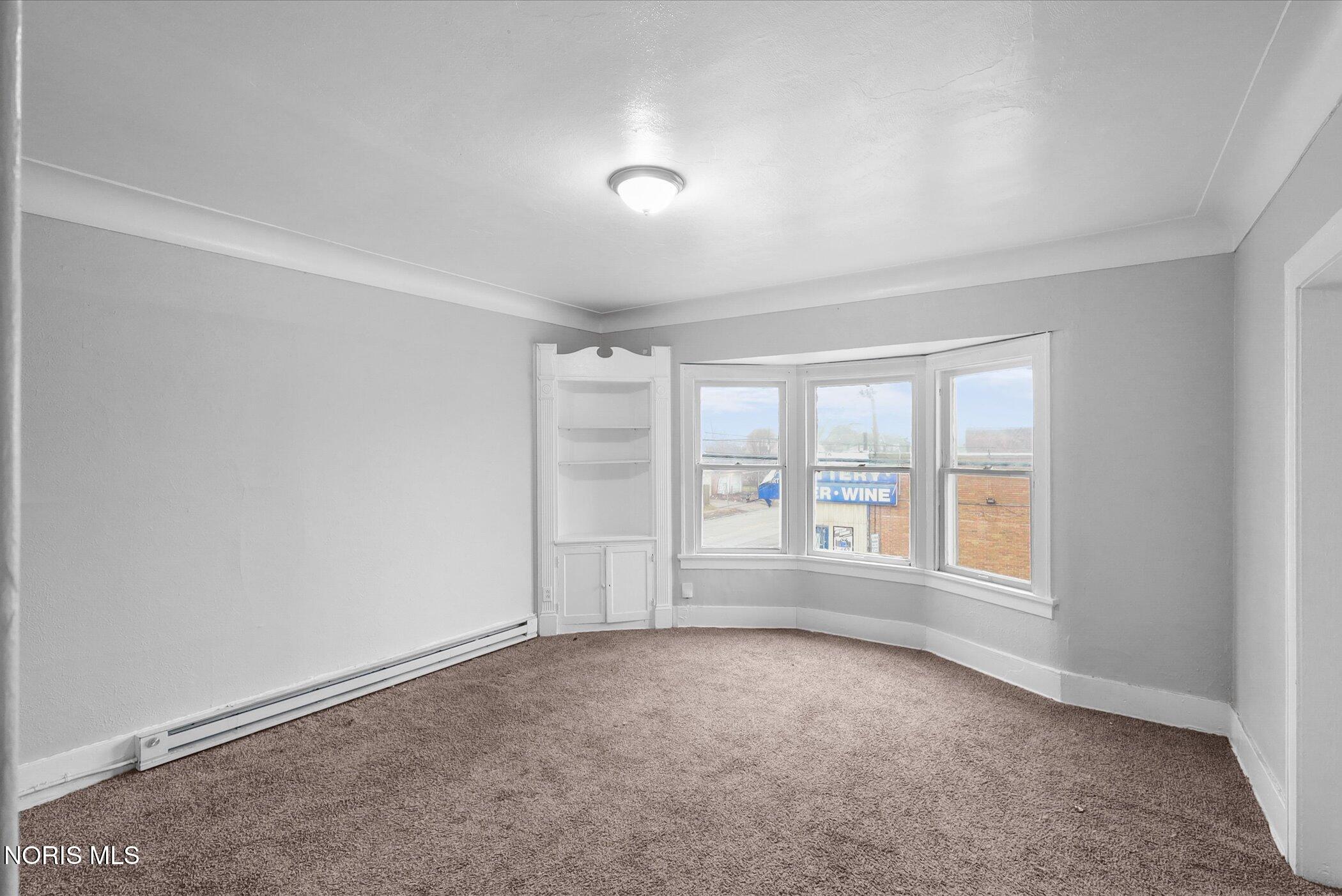 1752 Arlington Avenue