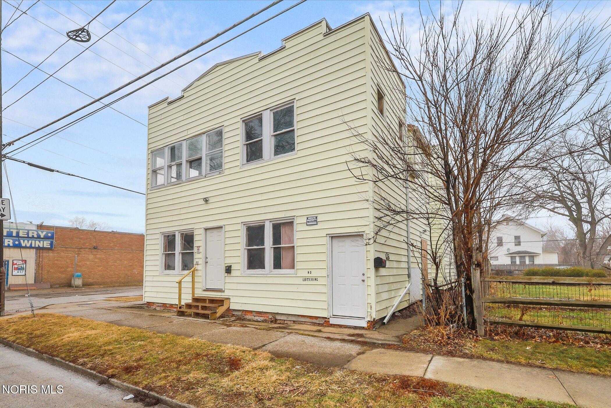 1752 Arlington Avenue