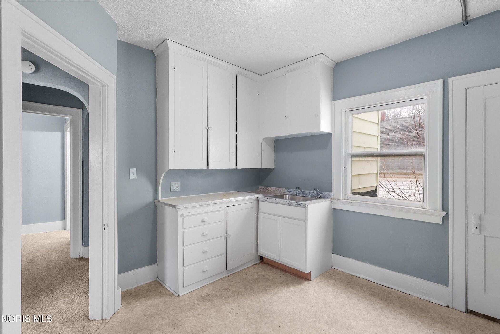 1752 Arlington Avenue