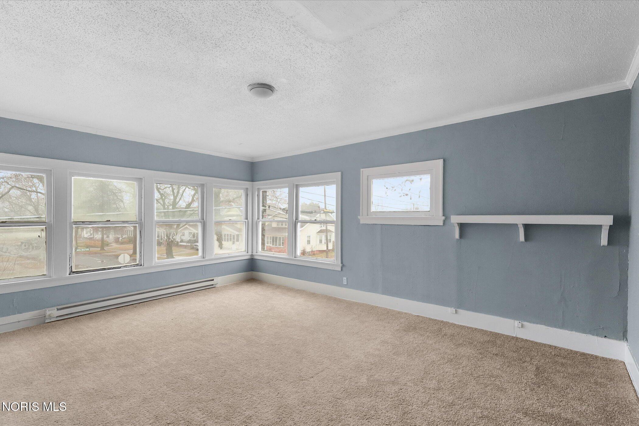 1752 Arlington Avenue