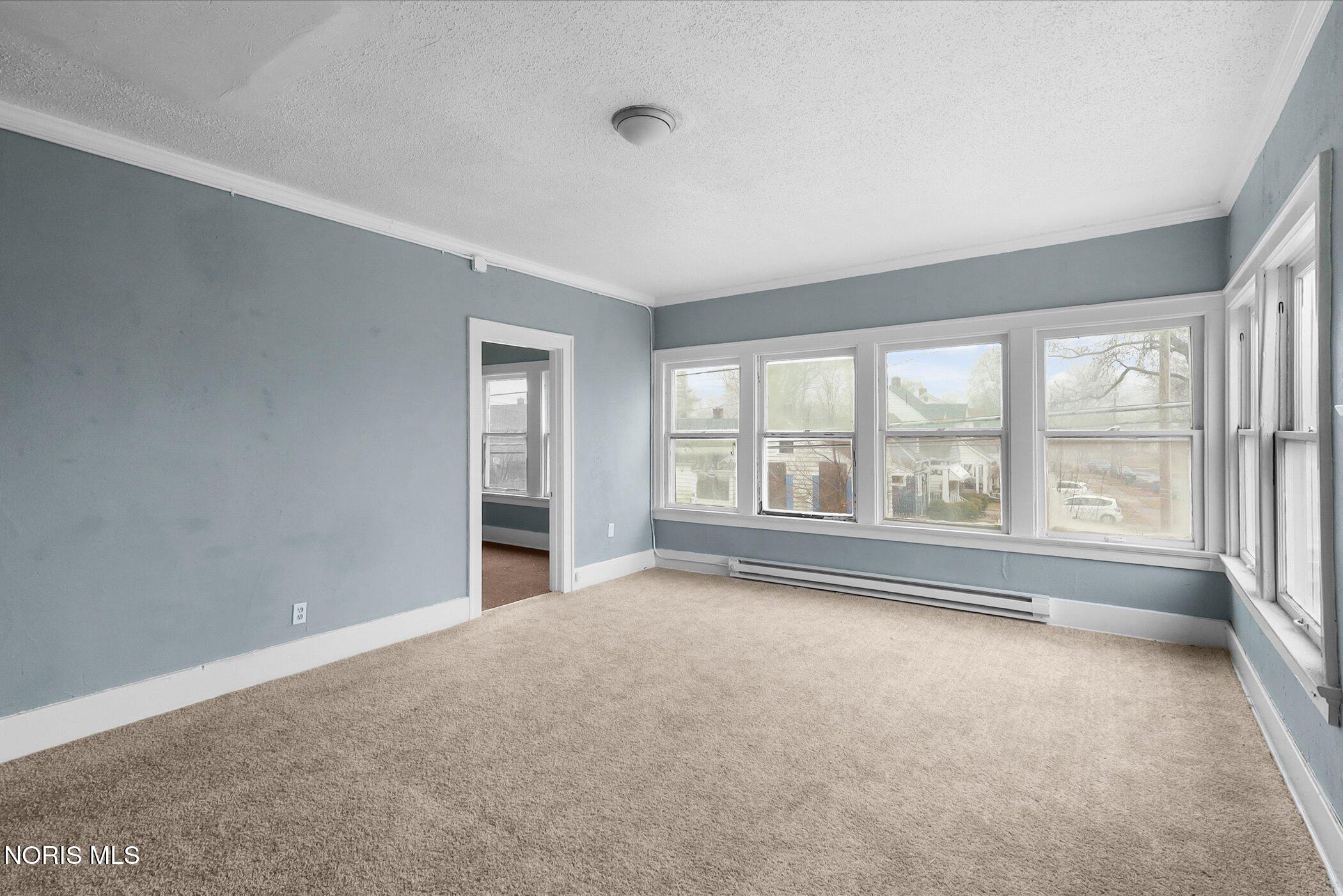 1752 Arlington Avenue